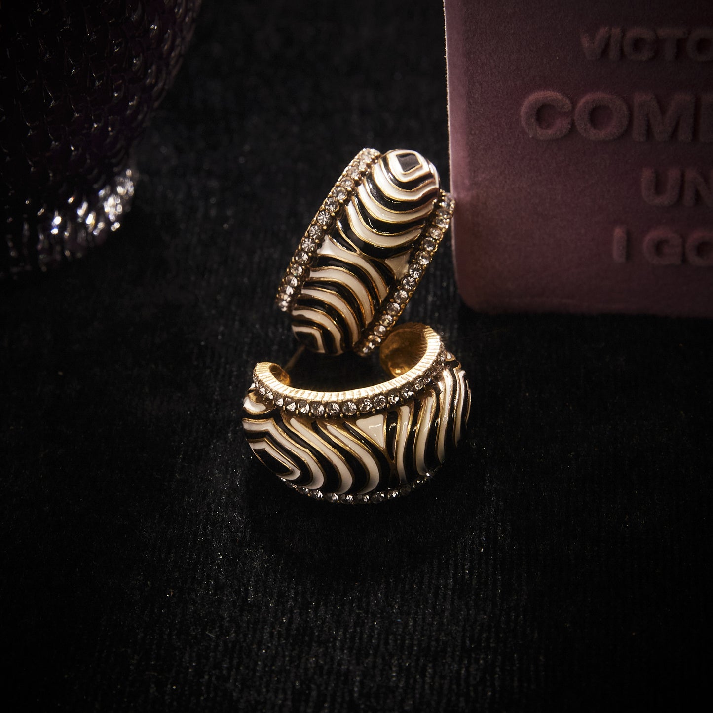 Refined Swarovski Crystal Copper Alloy Earrings KK-9206