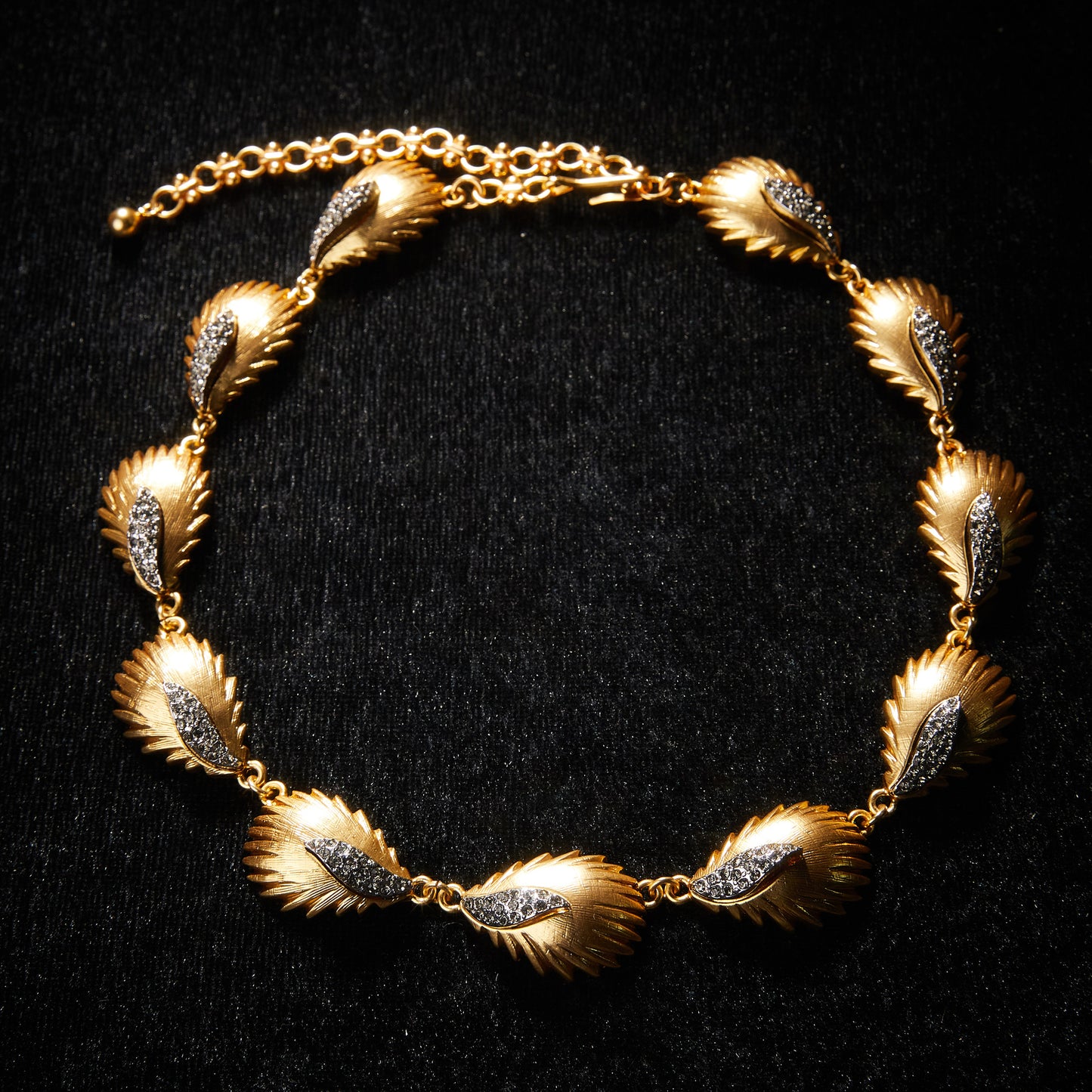 Sparkling Swarovski Crystal Copper Alloy Necklace KK-91187