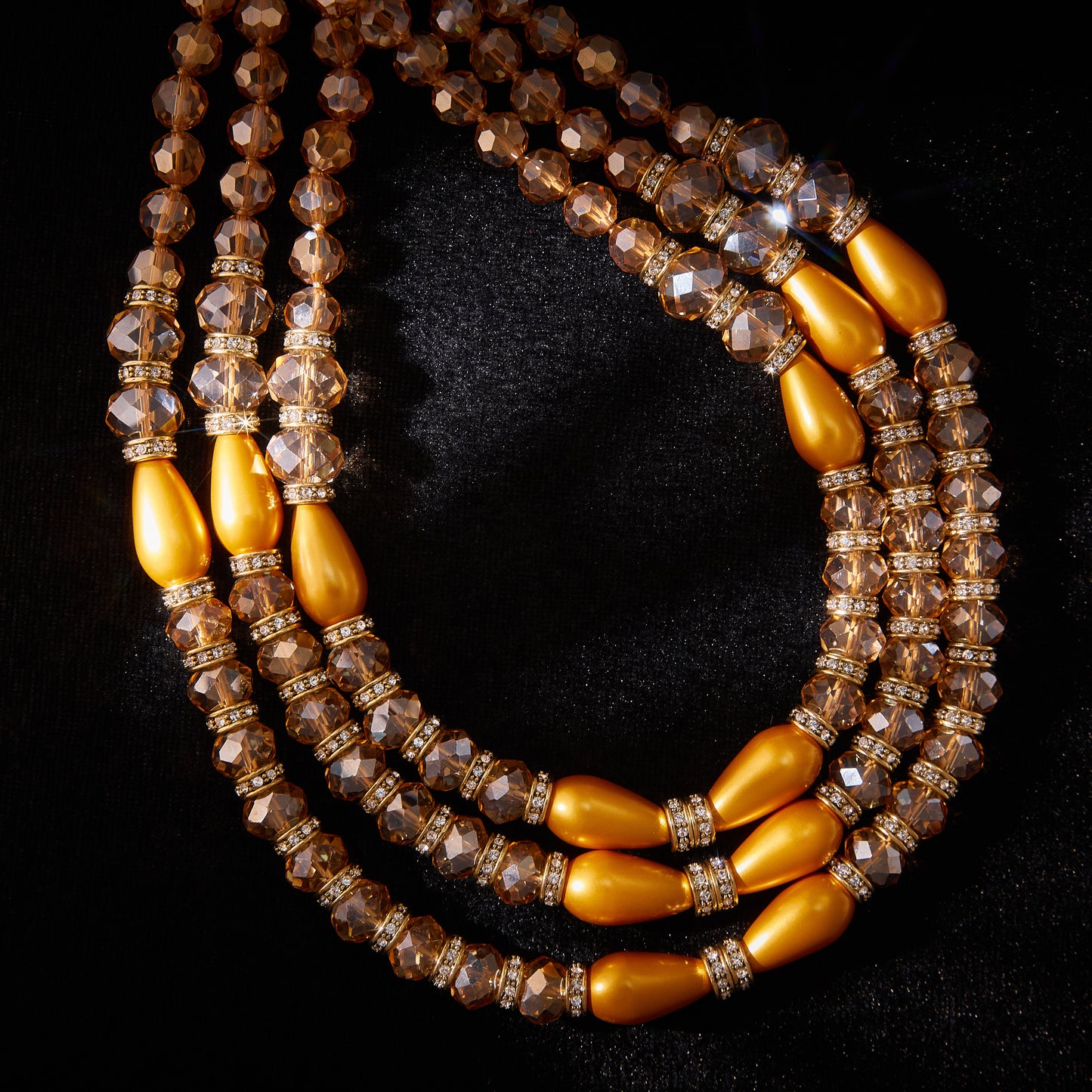 Sparkling Swarovski Crystal Copper Alloy Pearl-Imitation Necklace KK-92202