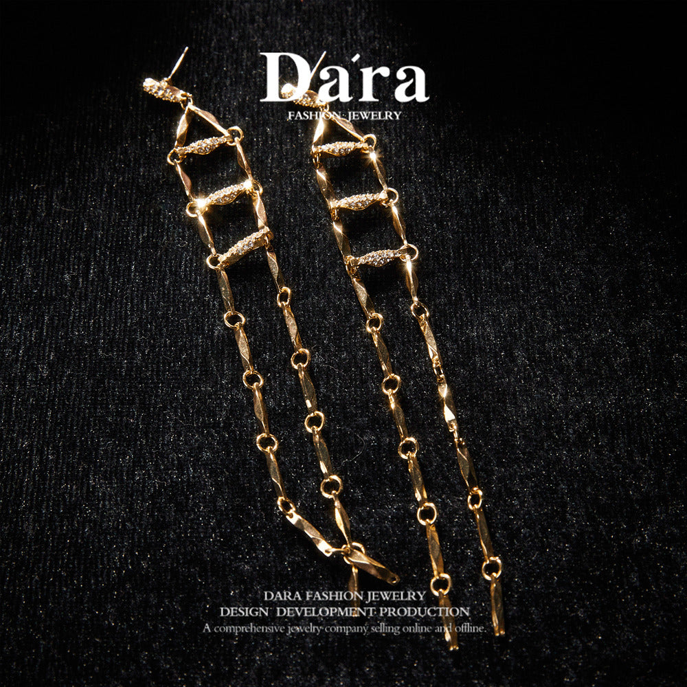 Refined Swarovski Crystal Copper Alloy Earrings  KK-9439