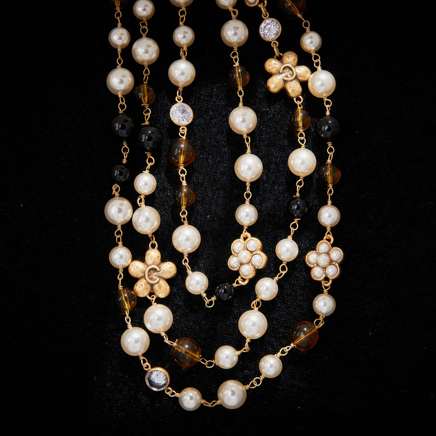 Sparkling Swarovski Crystal Copper Alloy Pearl-Imitation Necklace KK-JK0009