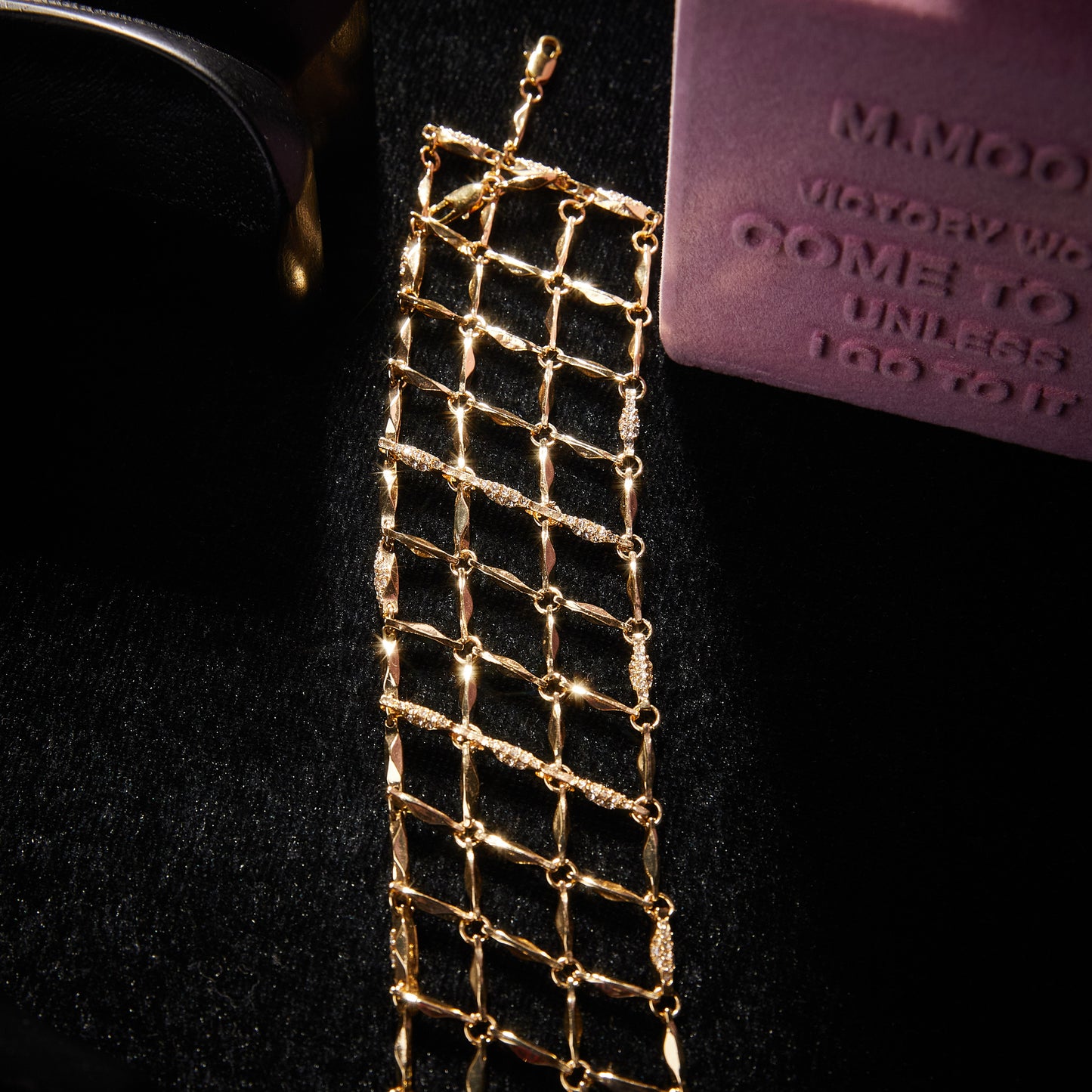 Elegant Copper Alloy Bracelet KK-9438