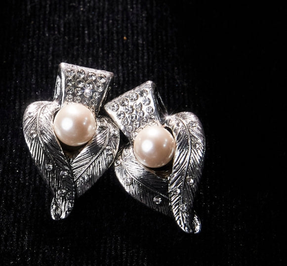 Refined Swarovski Crystal Copper Alloy Pearl-Imitation Earrings KK-91832