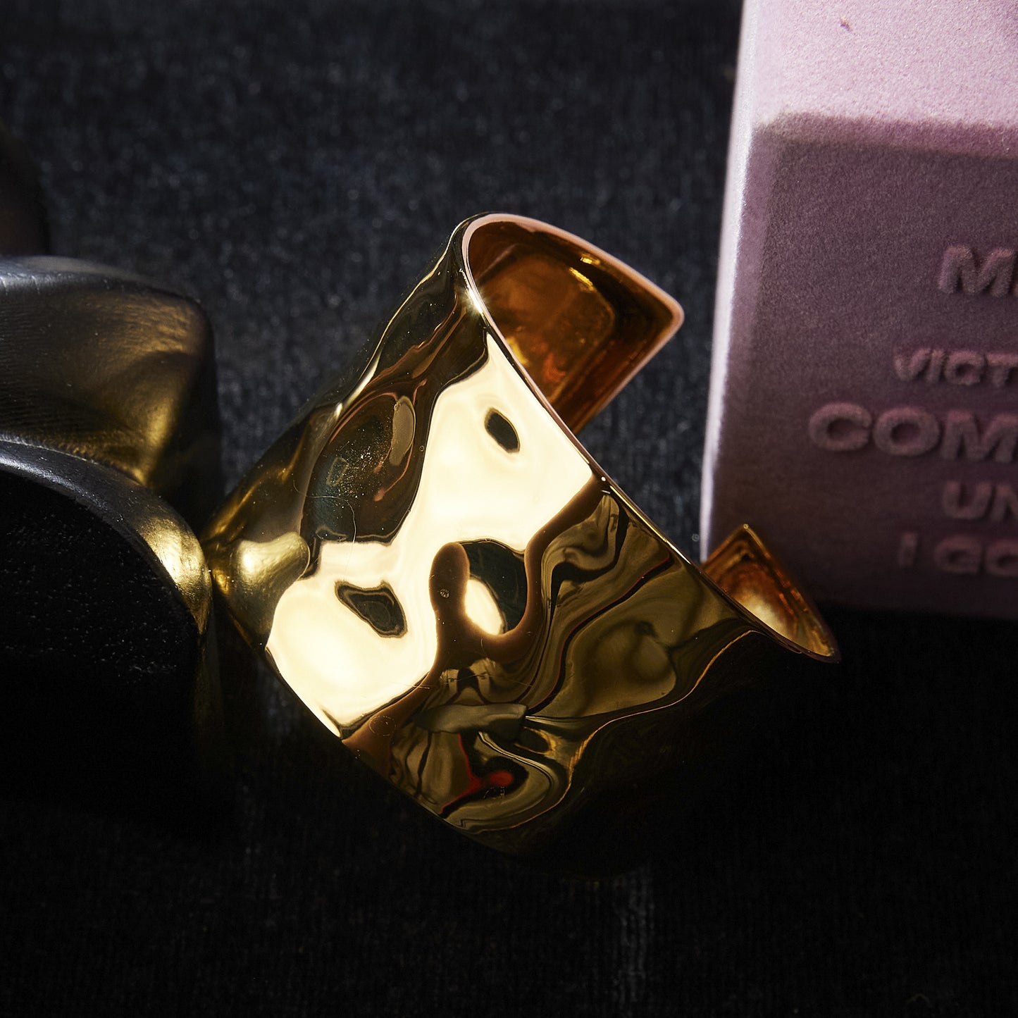 Refined Copper Alloy Bracelet KK-91805