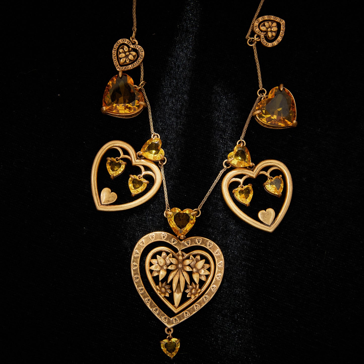 Sparkling Swarovski Crystal Copper Alloy Necklace KK-JB0091