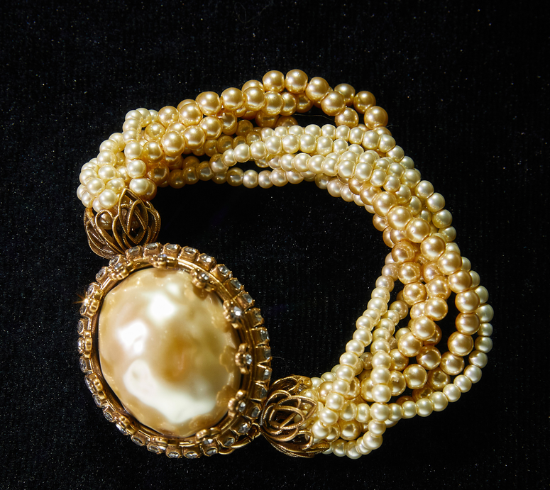 Sparkling Swarovski Crystal Copper Alloy Pearl-Imitation Jewelry Set KK-92210