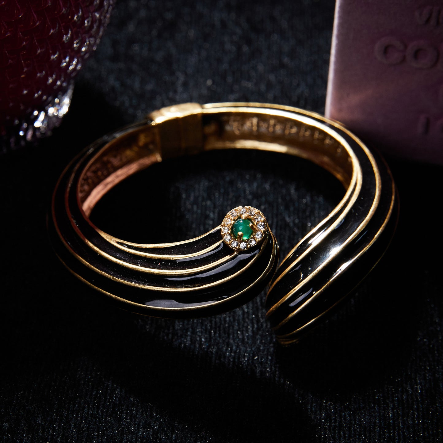 Refined Swarovski Crystal Copper Alloy Brooch KK-91936