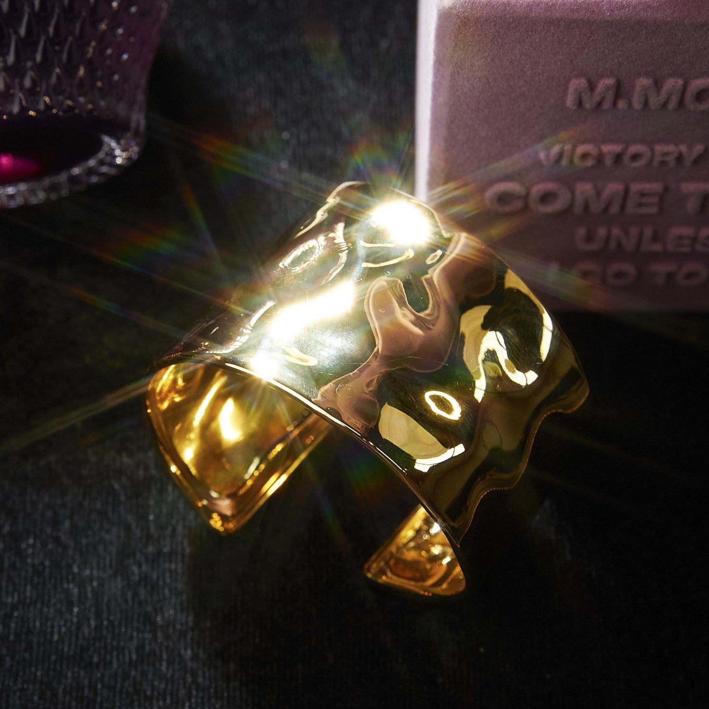 Refined Copper Alloy Bracelet KK-91805