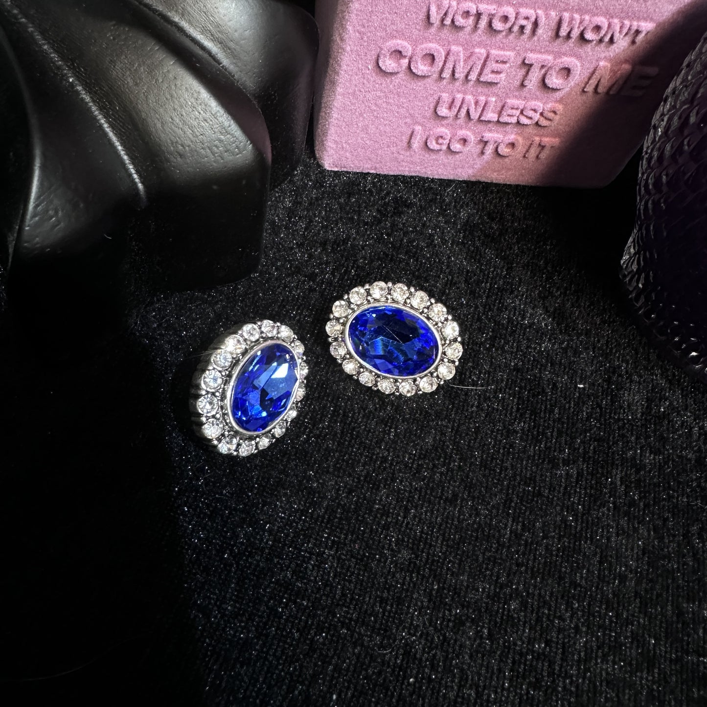 Sparkling Swarovski Crystal Copper Alloy Earrings KK-91025