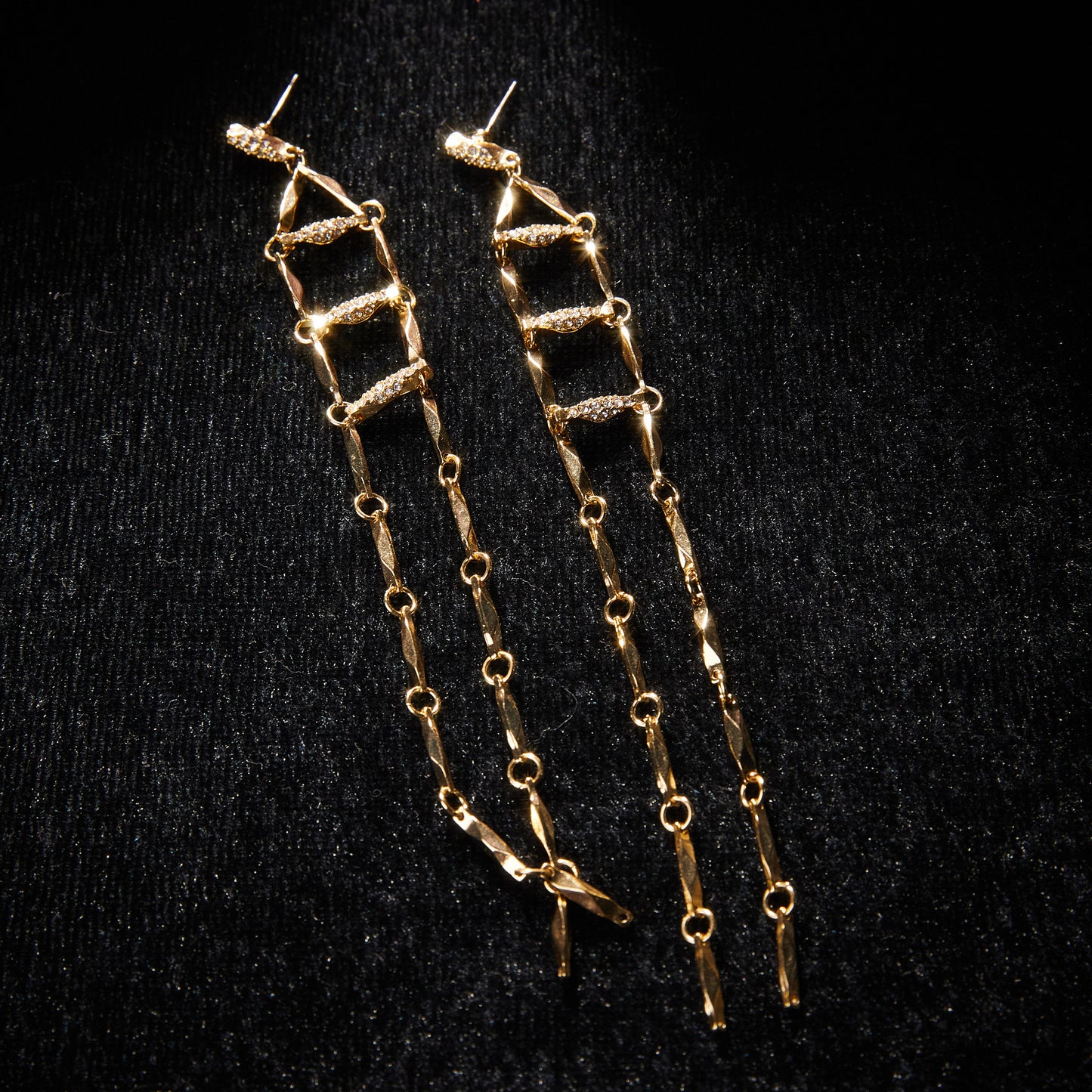 Refined Swarovski Crystal Copper Alloy Earrings  KK-9439