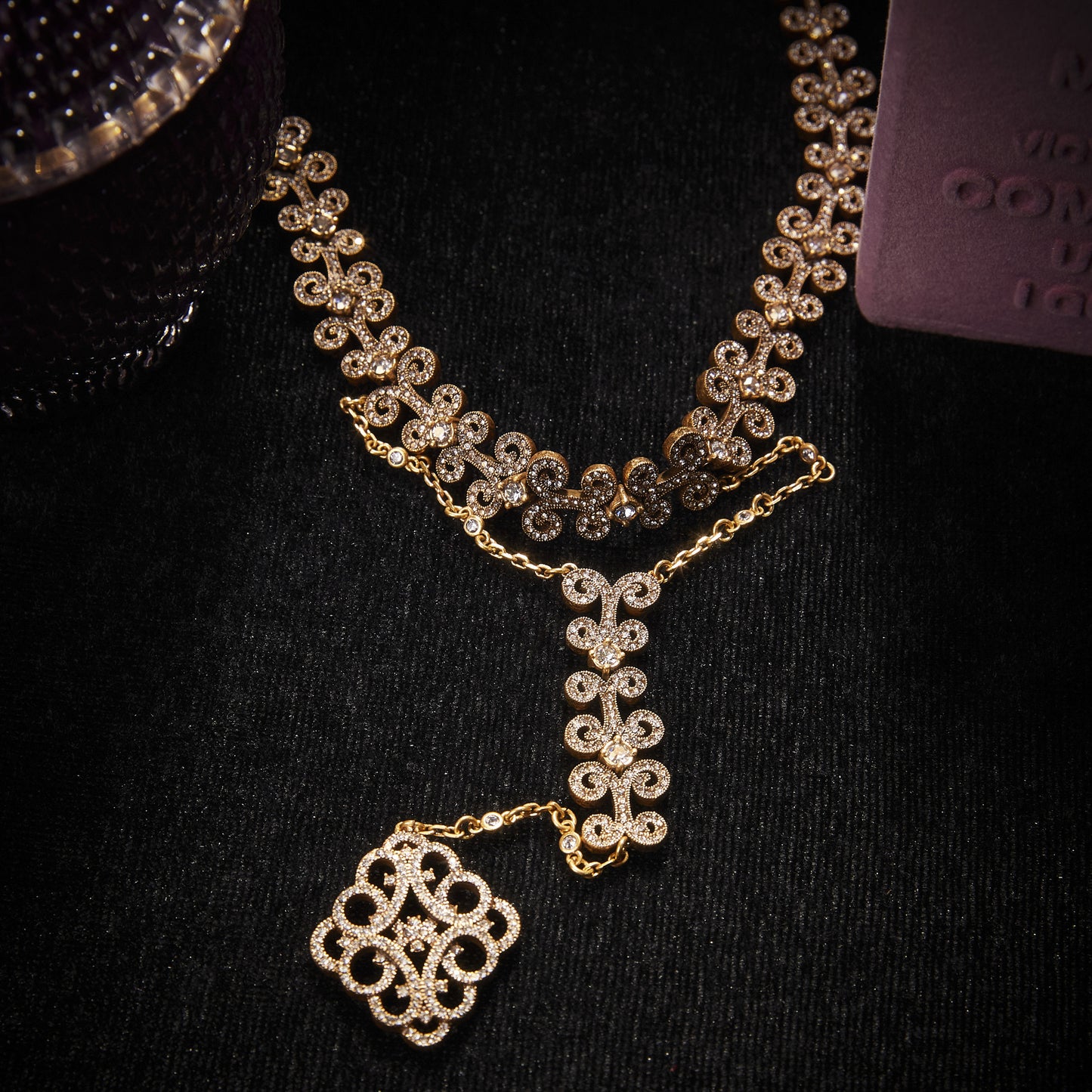 Sparkling Swarovski Crystal Copper Alloy Necklace KK-91616