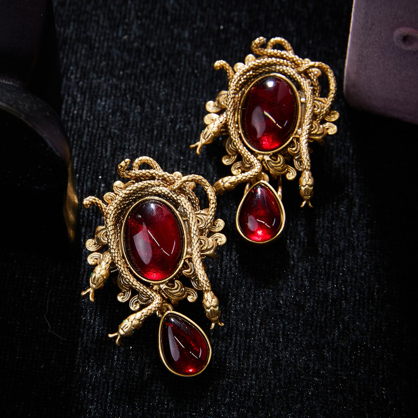 Sparkling Swarovski Crystal Copper Alloy Jewelry Set  KK-JB0076