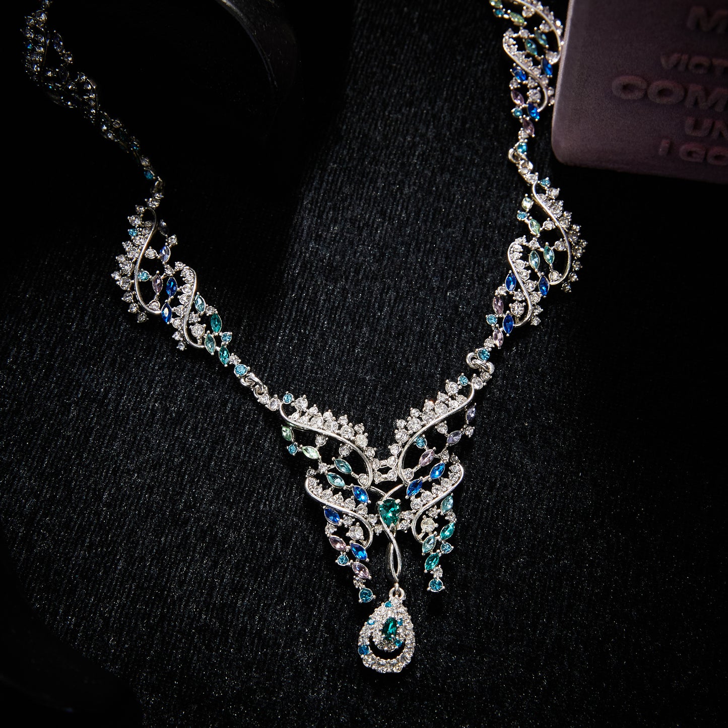 Sparkling Swarovski Crystal Copper Alloy Pearl-Imitation Jewelry Set KK-JB0157