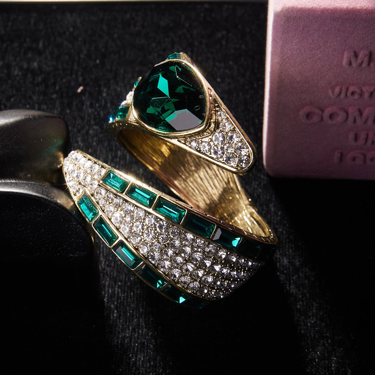 Refined Swarovski Crystal Copper Alloy Bracelet KK-9891