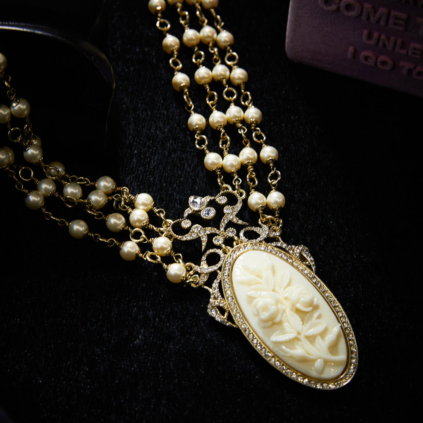 Sparkling Swarovski Crystal Copper Alloy Pearl-Imitation Jewelry Set KK-JB0160